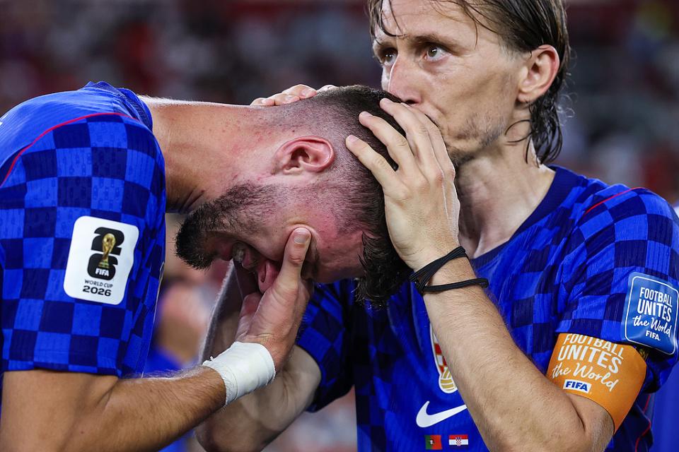克罗地亚媒体开炮:我们被抢劫!FIFA保送葡萄牙 C罗靠施舍获最佳